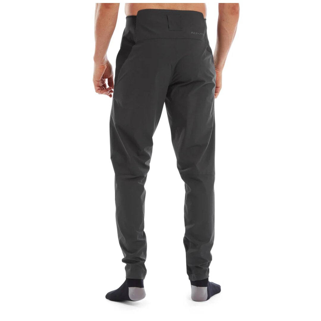altura-esker-eco-trousers-men-2-PRODUCTIMG_AL36MTRLTRS2_54027-1.webp