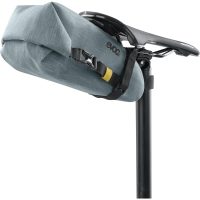 evoc-seatpack-wp-2l-steel-fitted-1.jpg
